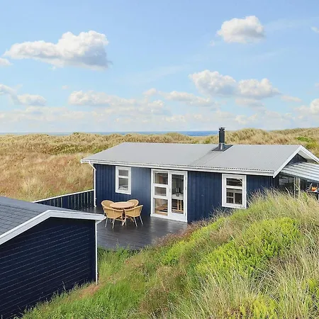 Seaside Bliss In - By Traum Ålbæk
