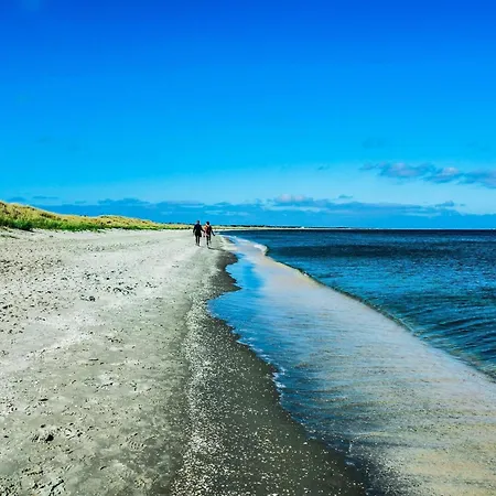 Seaside Bliss In - By Traum Ålbæk