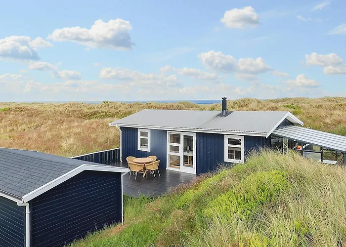 Seaside Bliss In - By Traum Ålbæk